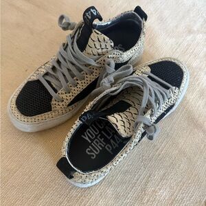 P448 Silver and Cream Sneakers